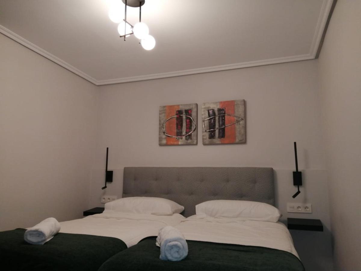 Апартаменты Lugar Especial, Gran Patio, Junto Al Ayuntamiento Бильбао Экстерьер фото